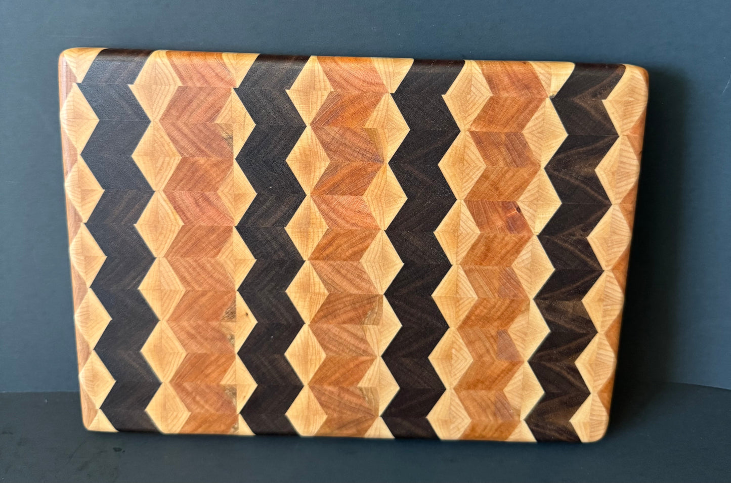 Cutting Board - 3D Small (End Grain)