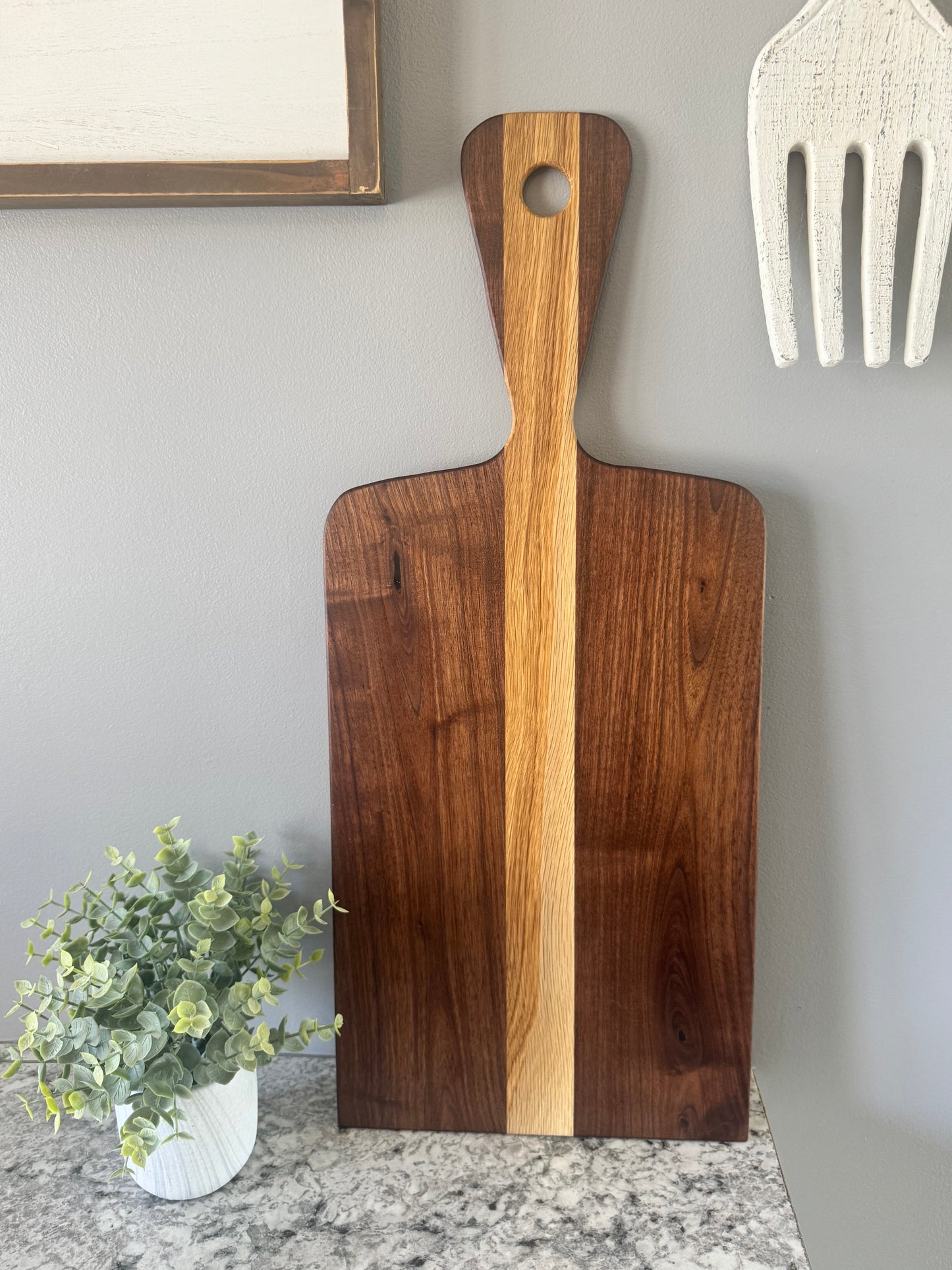 Large paddle handle charcuterie board
