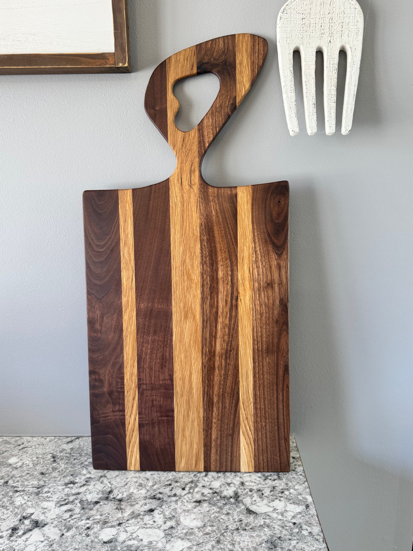 Heart handle charcuterie board - Large