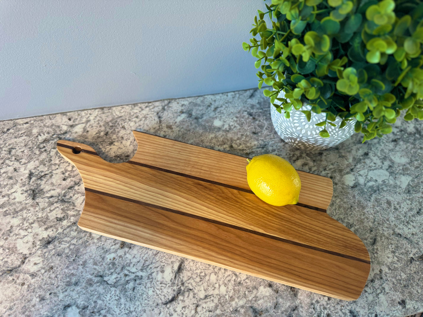 Charcuterie board - Oak & walnut (custom)