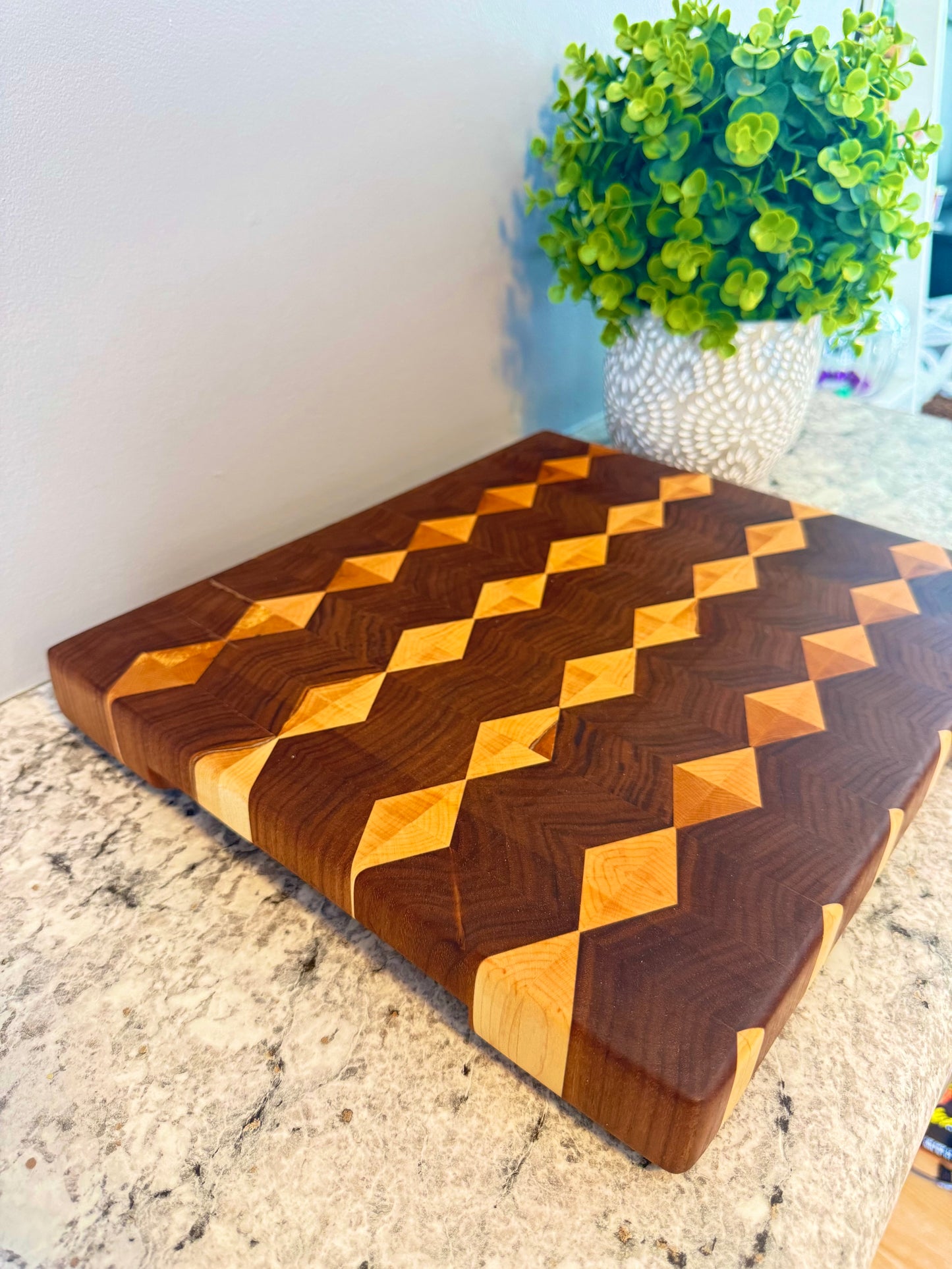 Custom cutting board - Large (3D Design)